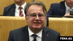 Nermin Nikšić tvrdi da je odluka donesena nakon konsulatacija sa OHR-om
