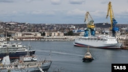 Бухта окупованого Севастополя