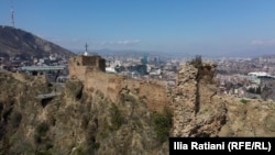 Another view shows the decrepit state that the fortress walls are in.