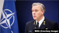 Роб Бауэр.