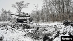 Ukrainian troops take part in tank drills in the Zaporizhzhya region earlier this month.