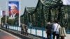 Posteri dobrodošlice sa Putinovim likom u Pjongjangu, 18. juni 2024.