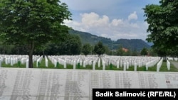 U Memorijalnom centru Srebrenica- Potočari, sahranjeni su posmrtni ostaci žrtava genocida 