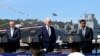 Президент США Джо Байден (ц) і прем’єр-міністр Великої Британії Ріші Сунак (п), архівне фото