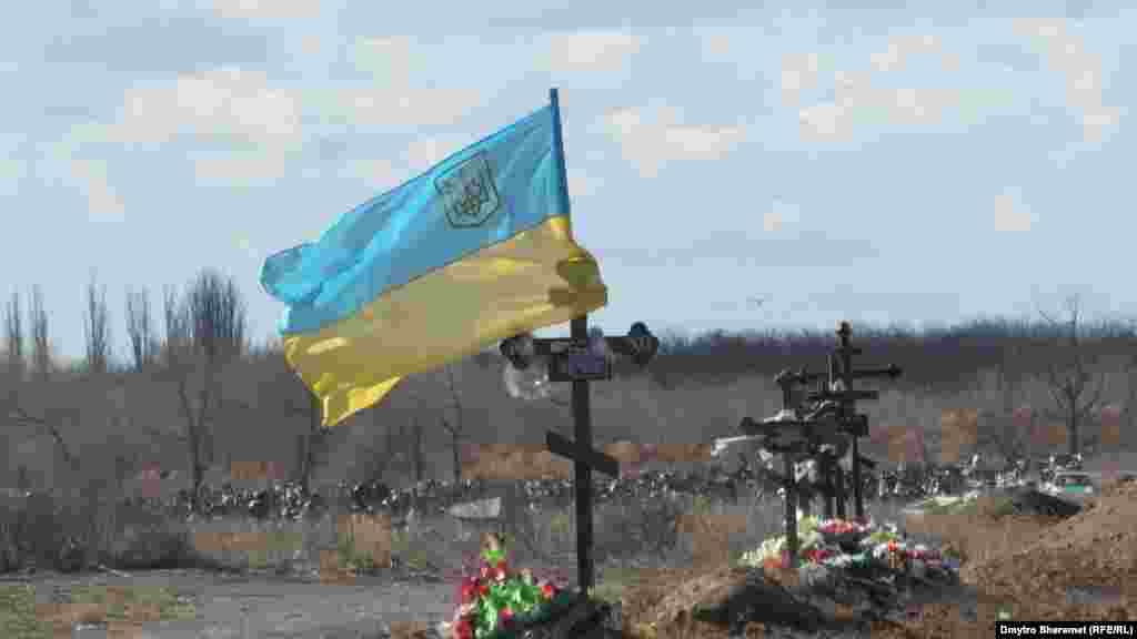 Могили військових, що боронили Херсон