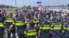 У Тбілісі вперше з 2019-го сів літак із Москви. Біля аеропорту затримали кількох учасників мітингу