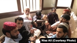 د سېپتېمبر پر ۱۳مه نیول شوي افغانان عدالت ته تر وړاندې کولو مخکې په حوالات کې ناست دي. 
