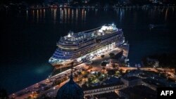 Nema podataka koliki je ukupan prihod Kotora koje generišu izletnici sa kruzera. Kotor, 2022.