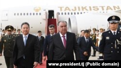 Эмомалӣ Раҳмон, раиси ҷумҳури Тоҷикистон ба Чин сафар кард.