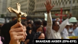په کراچۍ عیسویان د هغوی پر مقدسو ځایونو د بریدو ضد احتجاج کوي ـ د اګست ۱۷مې انځور.