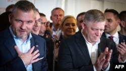 პრეზიდენტად პეტერ პელეგრინის (ფოტოზე მარცხნივ) არჩევა გააძლიერებს პრემიერ-მინისტრ რობერტ ფიცოს (ფოტოზე მარჯვნივ) ძალაუფლებას და სლოვაკეთსა და ევროკავშირს მოაკლებს უკრაინის მომხრე მნიშვნელოვან ხმას.