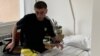«Він – наш герой». Для хлопця, який втратив на війні обидві ноги, односельці будують дім