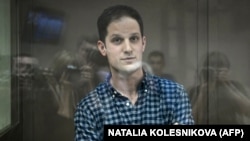 Američki novinar Evan Gershkovich na saslušanju u Moskvi, 18. aprila 2023.