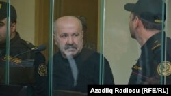 Vagif Khachatrian (center) in a military court in Baku on October 13.