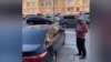 У жителей Актау несколько дней нет воды. Они вышли на улицу