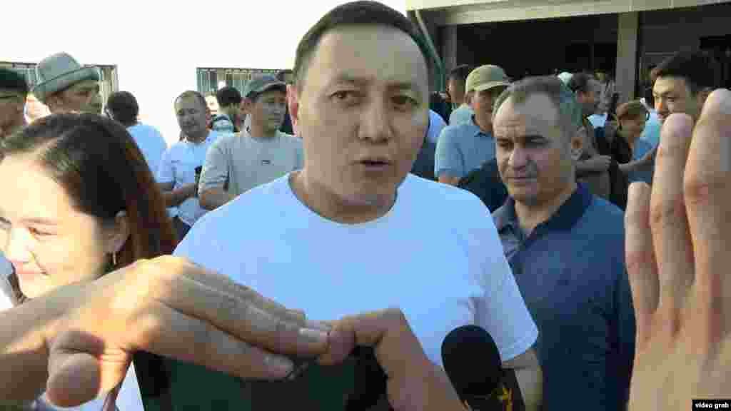 Кемпир-Абад иши үчүн айыпталган Жеңиш Молдокматов. 