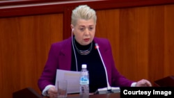 Елена Калашникова.