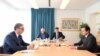 Aleksandar Vučić (predsednik Srbije, levo), Žozep Borelj (visoki predstavnik EU za spoljnu politiku i bezbednost), Miroslav Lajčak (specijalni predstavnik EU za dijalog), Albin Kurti (kosovski premijer) u Briselu tokom dijaloga, septembar 2023. 