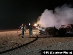 Explozia de lângă Călimănești a distrus și trei camioane care au ars complet în urma deflagrației.