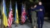 Президентите на Украйна и САЩ Володимир Зеленски и Джо Байдън по време на срещата на Г-7 в Италия, 13 юни 2024 г.