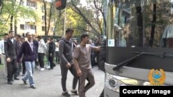Алматы шаары. Мыйзамсыз мигранттарга каршы рейд.