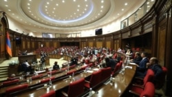 Ընդդիմությունը կասկածներ ունի՝ իշխանությունն ամեն ինչ անում է, որ արցախցիները Հայաստանից հեռանան. իշխող ՔՊ-ից հերքում են