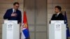 Predsednici Srbije i Francuske, Aleksandar Vučić i Emanuel Makron, tokom zajedničkog obraćanja uoči sastanka u Parizu, 8. april 2024.