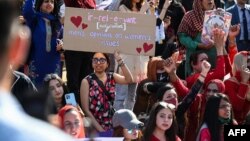 د عورت مارچ ګډونوالې له ۲۰۱۸ز کال راهیسې د ښځو نړیوالې ورځې په مناسبت لاریونونه کوي - د ۲۰۲۳ز کال د مارچ اتمې انځور. 