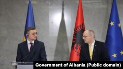 Ukrajinski i albanski šefovi diplomatije tokom konferencije za novinare u Tirani 28. februara 2024.