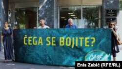 Hrvatski novinari i aktivisti predali su ministru pravosuđa zahtjev za osiguranjem konkretnog okvira za zaštitu novinara, aktivista, boraca za ljudska prava od SLAPP tužbi. Zagreb, 10. juli, 2023.