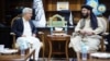 په افغانستان کې د طالبانو د حکومت د کورنيوو چارو مرستيال وزیر محمد نبي عمر د خپل پاکستاني سیال خرم اغا سره