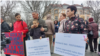 Roditelji traže da im se ne ukida status njegovatelja za sopstvenu djecu. Protesti roditelja djece s poteškoćama, Banjaluka, 29. februar 