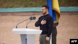 Президент Украины Владимир Зеленский во время церемонии, посвященной Дню защитников Украины в Киеве. 1 октября 2023 года
