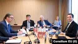Predsjednik Srbije Aleksandar Vučić, specijalni predstavnik EU za dijalog Miroslav Lajčak, šef EU diplomatije Josep Borrell i premijer Kosova Albin Kurti na sastanku u Briselu 2. maja 2023. 