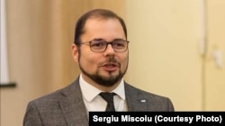Prof. dr. Sergiu Mișcoiu consideră că POT va încerca coalizarea polului extremist dacă Călin Georgescu va câștiga alegerile prezidențiale din 8 decembrie.