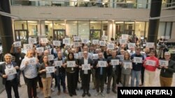 "Алсуга боштондук" акциясы. "Эркин Европа/Азаттык" радиосунун баш кеңсеси. Прага, 2023-жыл