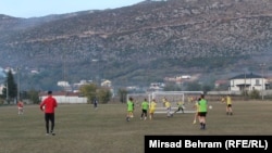 Univerzalna škola sporta (UŠS) Fortuna postoji već sedam godina. Osnovali su je bivši igrači mostarskog kluba Velež
