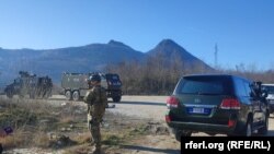 Snage Kfora na severu Kosova (zabeleženo 1. marta 2023.).