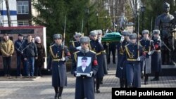 თათრეთის მკვიდრი ჯარისკაცი რუსლან სადიკოვი 2022 წელს უკრაინის მარიუპოლთან მოკლეს.