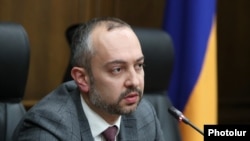 Էդուարդ Աղաջանյան