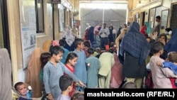 د کراچۍ په يو زندان کې افغانان. دا انځور د ۲۰۲۲ کال د جولای د میاشت دی.