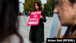 Protest u Prištini u znak solidarnosti sa Irankama, održan 12. oktobra 2022.
