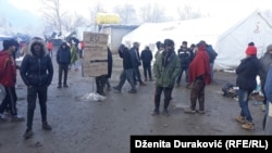Migranti u kampu "Vučjak"