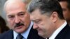 Ілюстраційне фото. Петро Порошенко та президент Білорусі Олександр Лукашенко після саміту з припинення вогню. Мінськ, лютий 2015 року