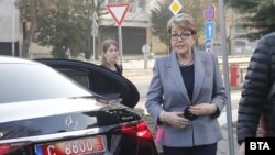 Посланичката на Русия в България Елеонора Митрофанова, след като излезе от сградата на Министерството на външните работи в София, 29 декември 2022 г.