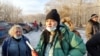 Родственники заключенных в Тогучине Новосибирской области приехали к руководству тюрьмы, чтобы предотвратить отправку осуждённых 
