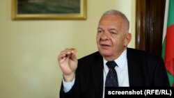 Ambasadorul Bulgariei în România, Radko Vlaykov, spune că aderarea României la Schengen ar fi un câștig pentru spațiul de liberă circulație. Ar ajuta chiar la amplificarea luptei anticorupție și ar diminua din efectul propagandei ruse. 