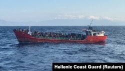 Un număr mare de migranți se îneacă anual pe ruta maritimă spre granițele Greciei.