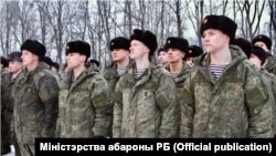 Расейскія вайскоўцы на вучэньнях «Саюзная рашучасьць-2022» у Беларусі, пасьля якіх Расея ўварвалася на тэрыторыю Ўкраіны. Ілюстрацыйнае фота 