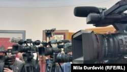 Ilustrativna fotografija. Medijski radnici na konferenciji za novinare, oktobar 2022.